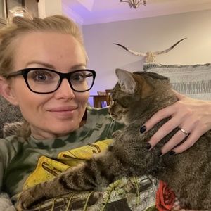 Meet your Posher, Scarlet